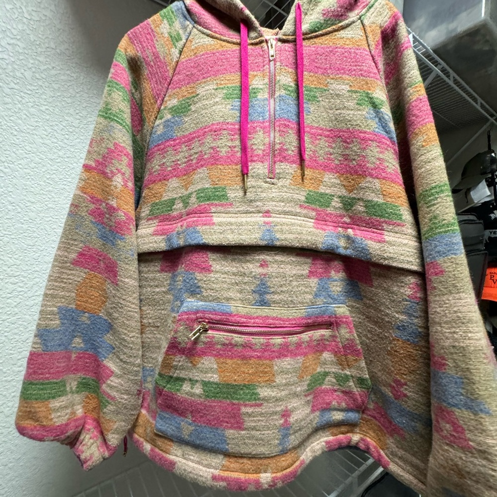 Main Strip Southwestern Bright Colored Pull Over Size L